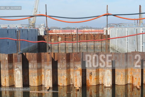 VENEZIA 3/2/11 - LAVORI IN CORSO ALLA BOCCA DI PORTO DI LIDO LATO TREPORTI ©Graziano Arici/Rosebud2 CONSORZIO VENEZIA NUOVA
