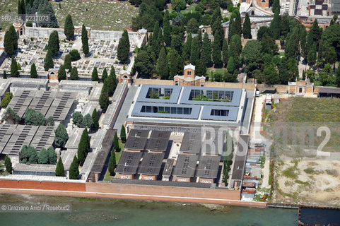 Venezia maggio 2011 - Foto Aerea Cimitero Isola di S.Michele ©Graziano Arici/Rosebud2.Venice mai 2011 - Aerial View of  Cimitery ©Graziano Arici/Rosebud2