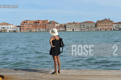 Venezia maggio 2011 - Fondamenta delle zattere cappello ©Graziano Arici/Rosebud2.Venice mai 2011 - Zattere hat ©Graziano Arici/Rosebud2