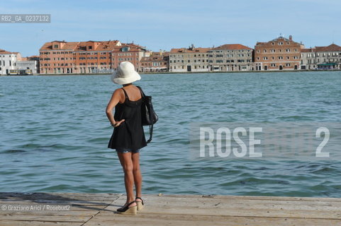 Venezia maggio 2011 - Fondamenta delle zattere cappello ©Graziano Arici/Rosebud2.Venice mai 2011 - Zattere hat ©Graziano Arici/Rosebud2