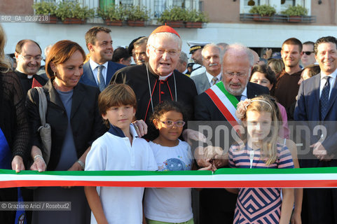 Venice 17/7/11 - The cardinal Angelo Scola with the Major of Veneice Orsoni over the Boat-Bridge in Giudecca Canal for the Redentore Feast festa fuochi dartificio ©Graziano Arici/Rosebud2
