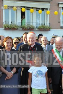 Venice 17/7/11 - The cardinal Angelo Scola with the Major of Veneice Orsoni over the Boat-Bridge in Giudecca Canal for the Redentore Feast festa fuochi dartificio ©Graziano Arici/Rosebud2