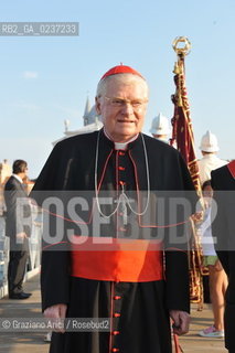 Venice 16/7/11  - The cardinal Angelo Scola with the Major of Veneice Orsoni over the Boat-Bridge in Giudecca Canal for the Redentore Feast festa fuochi dartificio ©Graziano Arici/Rosebud2