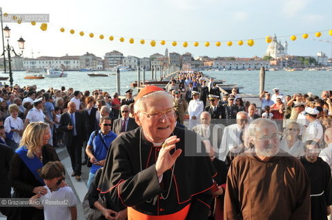 Venice 16/7/11 - The cardinal Angelo Scola over the Boat-Bridge in Giudecca Canal for the Redentore Feast festa fuochi dartificio ©Graziano Arici/Rosebud2