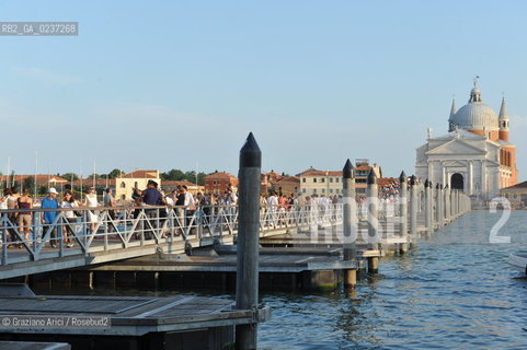 Venice 16/7/11 - boat-Bridge in Giudecca Canal for the Redentore Feast festa fuochi dartificio ©Graziano Arici/Rosebud2