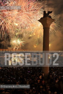 Venice 17/7/11 - Fiereworks in St.Marks Bassin for the Redentore Feast festa fuochi dartificio ©Graziano Arici/Rosebud2