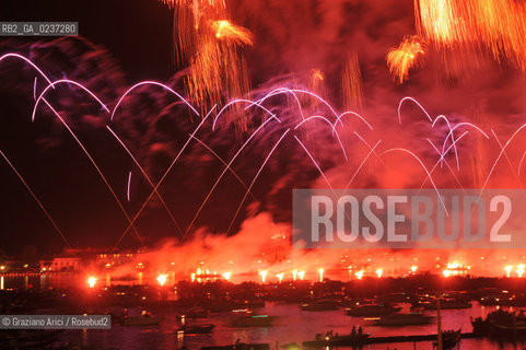 Venice 17/7/11 - Fiereworks in St.Marks Bassin for the Redentore Feast festa fuochi dartificio ©Graziano Arici/Rosebud2