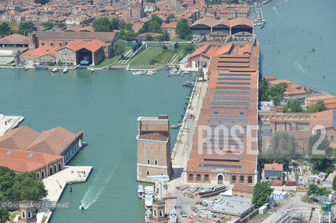 VENEZIA 21 GIUGNO 2011 - FOTO AEREE DEI LAVORI IN CORSO ALLARSENALE ©Graziano Arici/Rosebud2  CONSORZIO VENEZIA NUOVA