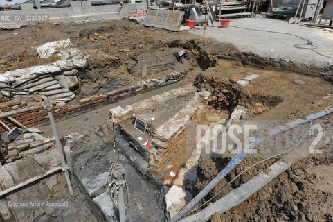 VENEZIA 12/5/11 - SCAVI ARCHEOLOGICI AL CANTIERE DELLE FANDAMENTA DEL CAMPANILE DI S.MARCO ©Graziano Arici/Rosebud2    CONSORZIO VENEZIA NUOVA