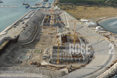 VENEZIA 13/12/10 FOTO AEREE AI LAVORI IN CORSO  PER LA COSTRUZIONE DELLE DIGHE MOBILI ALLA BOCCA DEL PORTO DI CHIOGGIA ©Graziano Arici/Rosebud2 CONSORZIO VENEZIA NUOVA