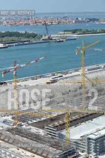 VENEZIA 21 GIUGNO 2011 - FOTO AEREE DEI LAVORI IN CORSO ALLA BOCCA DI PORTO DI CHIOGGIA ©Graziano Arici/Rosebud2  CONSORZIO VENEZIA NUOVA..