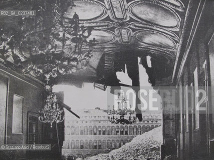 -VENEZIA, THE RUINS OF ST. MARKS BELL TOWER CAMPANILE AT CAFFE FLORIAN 14 LUGLIO 1902 ROVINE CAMPANILE FOTOANTICHE ©Graziano Arici/Rosebud2