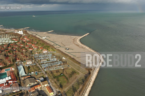 Venezia 13/12/10 - Litorale dellIsola Verde foto aerea spiaggia ©Graziano Arici/Rosebud2 consorzio venezia nuova