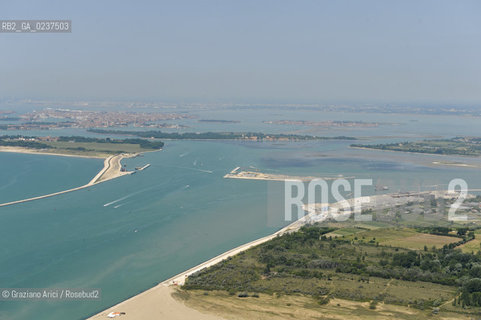 VENEZIA 21 CHIOGGIA 2011 - FOTO AEREE DEI LAVORI IN CORSO ALLA BOCCA DI PORTO DI LIDO©Graziano Arici/Rosebud2  CONSORZIO VENEZIA NUOVA