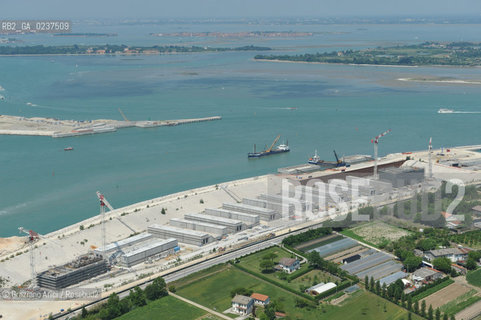 VENEZIA 21 CHIOGGIA 2011 - FOTO AEREE DEI LAVORI IN CORSO ALLA BOCCA DI PORTO DI LIDO©Graziano Arici/Rosebud2  CONSORZIO VENEZIA NUOVA