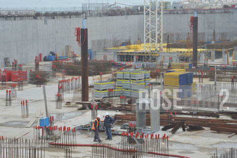 VENEZIA 15/12/10 - LAVORI ALLA BOCCA DI PORTO DI MALAMOCCO SICUREZZA  ©Graziano Arici/Rosebud2  CONSORZIO VENEZIA NUOVA