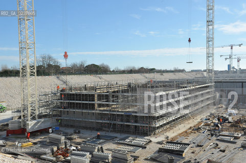VENEZIA 3/2/11 - LAVORI IN CORSO ALLA BOCCA DI PORTO DI LIDO LATO TREPORTI ©Graziano Arici/Rosebud2 CONSORZIO VENEZIA NUOVA