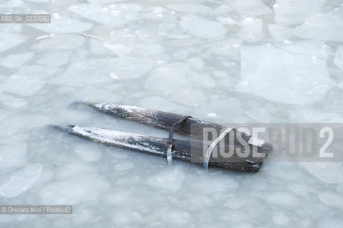 Venice 6/2/12 - Frozen canals and lagoon laguna e canali ghiacciati per il freddo canale degli ormesini e di s.giobbe ©Graziano Arici/Rosebud2