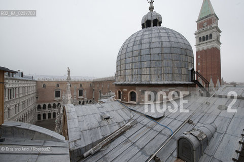 Venice 15/12/12 - Cupolas of St.Marks Basilica s.marco