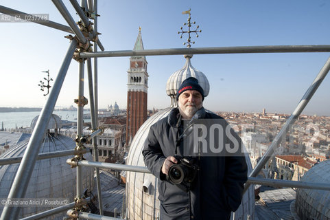 Venezia 12/1/12 - Lavori di restauro delle Cupole della Basilica di San Marco di Venezia. I lavori di restauro sono diretti dalla Procuratoria della Basilica e da 1000 anni fanno in modo che la complessa struttura sia continuamente monitorata e restaurata - dome of the St:Marks Basilik ©Graziano Arici/Rosebud2