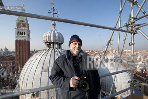 Venezia 12/1/12 - Lavori di restauro delle Cupole della Basilica di San Marco di Venezia. I lavori di restauro sono diretti dalla Procuratoria della Basilica e da 1000 anni fanno in modo che la complessa struttura sia continuamente monitorata e restaurata - dome of the St:Marks Basilik ©Graziano Arici/Rosebud2