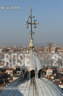Venezia 12/1/12 - Lavori di restauro delle Cupole della Basilica di San Marco di Venezia. I lavori di restauro sono diretti dalla Procuratoria della Basilica e da 1000 anni fanno in modo che la complessa struttura sia continuamente monitorata e restaurata - dome of the St:Marks Basilik ©Graziano Arici/Rosebud2