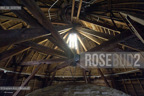 Venezia 12/1/12 - Lavori di restauro delle Cupole della Basilica di San Marco di Venezia. I lavori di restauro sono diretti dalla Procuratoria della Basilica e da 1000 anni fanno in modo che la complessa struttura sia continuamente monitorata e restaurata - dome of the St:Marks Basilik ©Graziano Arici/Rosebud2