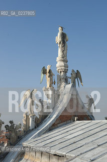 Venezia 12/1/12 - Lavori di restauro delle Cupole della Basilica di San Marco di Venezia. I lavori di restauro sono diretti dalla Procuratoria della Basilica e da 1000 anni fanno in modo che la complessa struttura sia continuamente monitorata e restaurata - dome of the St:Marks Basilik ©Graziano Arici/Rosebud2