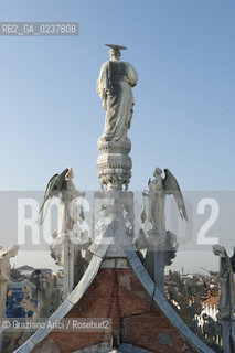 Venezia 12/1/12 - Lavori di restauro delle Cupole della Basilica di San Marco di Venezia. I lavori di restauro sono diretti dalla Procuratoria della Basilica e da 1000 anni fanno in modo che la complessa struttura sia continuamente monitorata e restaurata - dome of the St:Marks Basilik ©Graziano Arici/Rosebud2
