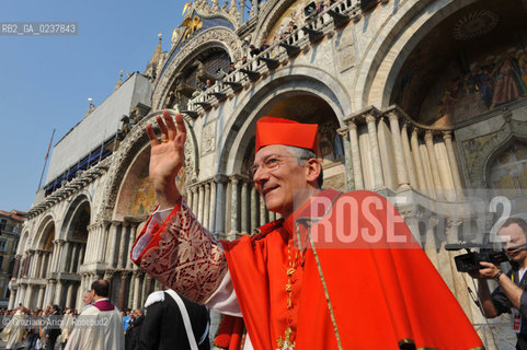 Venice 25/3/12 - The Entrance of the new Patriarch of Venice, the cardinal Francesco Moraglia, in St. March Basilica cardinale patriarca ©Graziano Arici/Rosebud2