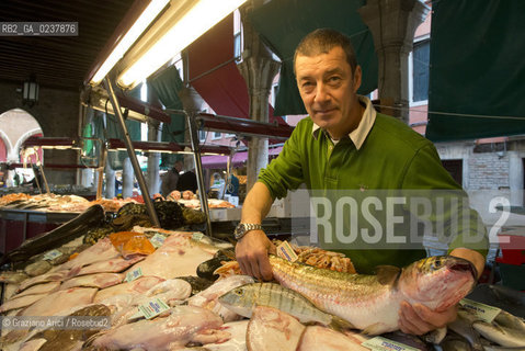Venice 5/5/12 - One of the best fishmonger in the Rialto Fishmarket. Marco Bergamasco - pescivendolo di Rialto pesce mercato ©Graziano Arici/Rosebud2