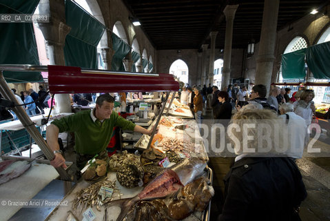 Venice 5/5/12 - One of the best fishmonger in the Rialto Fishmarket. Marco Bergamasco - pescivendolo di Rialto pesce mercato ©Graziano Arici/Rosebud2