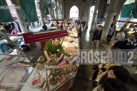 Venice 5/5/12 - One of the best fishmonger in the Rialto Fishmarket. Marco Bergamasco - pescivendolo di Rialto pesce mercato ©Graziano Arici/Rosebud2