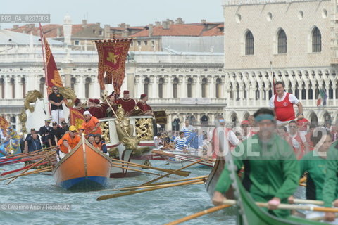Venice 20/05/12 - Festa della Sensa Feast - barca regata  ©Graziano Arici/Rosebud2