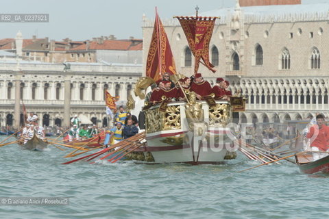 Venice 20/05/12 - Festa della Sensa Feast - barca regata  ©Graziano Arici/Rosebud2