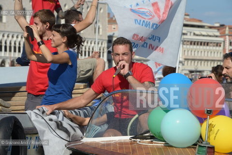 Venice 16/09/2012 -  Demonstration against  the great cruise liners in front of St.Mark - manifestazione del Comitato contro le Grandi Navi davanti al bacino di S.Marco nave Tommaso Cacciari ©Graziano Arici/Rosebud2
