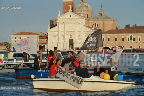 Venice 16/09/2012 -  Demonstration against  the great cruise liners in front of St.Mark - manifestazione del Comitato contro le Grandi Navi davanti al bacino di S.Marco nave ©Graziano Arici/Rosebud2