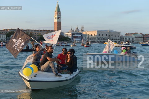 Venice 16/09/2012 -  Demonstration against  the great cruise liners in front of St.Mark - manifestazione del Comitato contro le Grandi Navi davanti al bacino di S.Marco nave ©Graziano Arici/Rosebud2