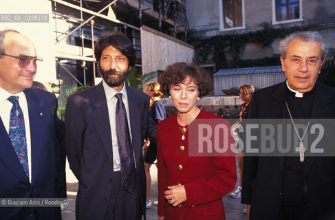 Venezia,1994.Regata storica di Venezia.Ritratto del Presidente delle Camera Irene Pivetti del partito della Lega Nord con sindaco di Venezia Massimo Cacciari.Politica presidente camera partito sindaco.Venice,1994.Portrait of the President of the Italian Chamber of Deputies Irene Pivetti of the Lega Nord Party with the mayor of Venice Massimo Cacciari  ©Graziano Arici/Rosebud2