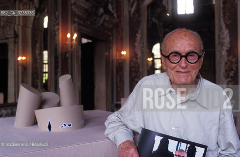 Venezia, 1999.Ritratto dellarchitetto e saggista Philip Johnson. Arte Architettura architetto saggista ritratto.Venice, 1999. Portrait of the architect and essayst Philip Johnson ©Graziano Arici/Rosebud2