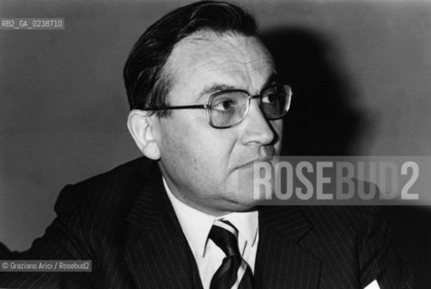 -Venezia,1980. Ritratto del direttore dellInstitut National dEtudes Slaves di Parigi, il professor Jean Bonamour. Letteratura professore Sorbona ritratto.-Venice,1980.Portrait of the director of Institut National dEtudes Slaves in Paris, Jean Bonamour ©Graziano Arici/Rosebud2  astga ©Graziano Arici/Rosebud2