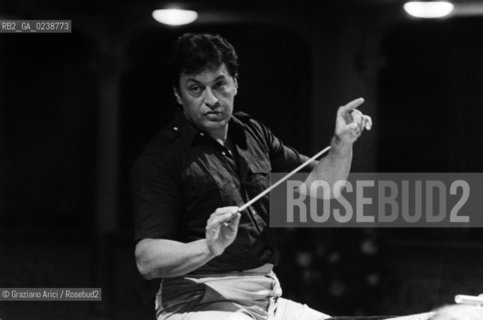 -Venice,1990. Ritratto del direttore dorchestra Zubin Mehta durante un concerto.  Musica Classica Direttore Orchestra ritratto .-Venice,1990. Portrait of the conductor Zubin Mehta during a concert ©Graziano Arici/Rosebud2  astga ©Graziano Arici/Rosebud2