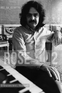 -Venezia,1989. Ritratto del compositore Fabio Vacchi.  Musica Contemporanea compositore ritratto pianoforte.-Venice,1989. Portrait of the composer Fabio Vacchi ©Graziano Arici/Rosebud2  astga ©Graziano Arici/Rosebud2