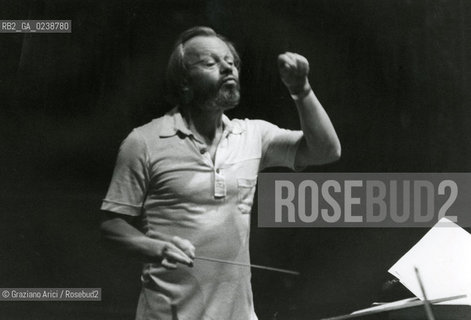-Venezia,1991. Ritratto del direttore dorchestra Friedrich Cerha durante un concerto. Musica Classica Direttore Orchestra ritratto concerto.-Venice,1991. Portrait of the conductor Friedrich Cerha during a concert ©Graziano Arici/Rosebud2  astga ©Graziano Arici/Rosebud2