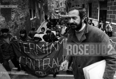 Venezia, 1979.Manifestazione contro il convegno nazionale sulla sicurezza nucleare: il politico Mario Capanna. Politica manifestazione protesta nucleare politico .Venice, 1979.Demonstration against the national convention on nuclear safety: the politician Mario Capanna  ©Graziano Arici/Rosebud2