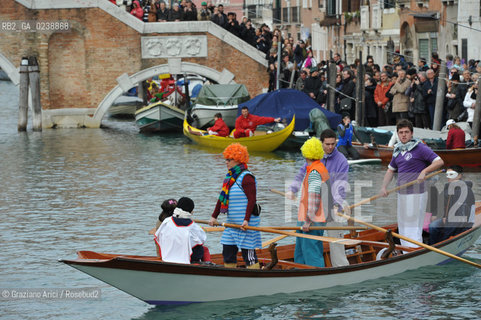 Venice 20/02/11 - Opening of the Venice Carnival 2011 - Volo della Pantegana or the Rat Flight in the Cannaregio Canal  topo carnevale ©Graziano Arici/Rosebud2