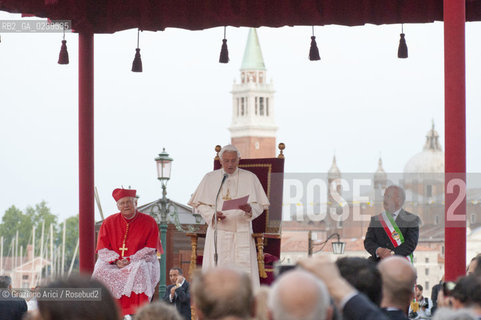 Venice 7/5/11 - Benedict XVIs visit to the Diocese of the Northeast: Pope Ratzinger visit the city of Venice in S.Marks Place with the Cardinal Scola papa piazza s.marco ©Graziano Arici/Rosebud2