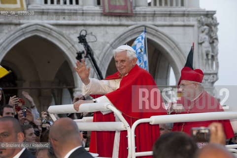 Venice 7/5/11 - Benedict XVIs visit to the Diocese of the Northeast: Pope Ratzinger visit the city of Venice in S.Marks Place with the Cardinal Scola papa piazza s.marco ©Graziano Arici/Rosebud2