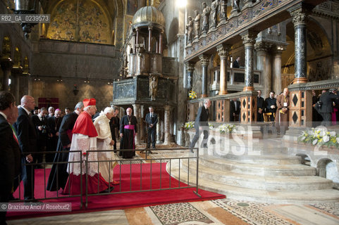 Venice 8/5/11 - Benedict XVIs visit to the Diocese of the Northeast: Pope Ratzinger visit the city of Venice in S.Marks Place with the Cardinal Scola papa piazza s.marco ©Graziano Arici/Rosebud2