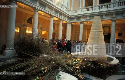 Venezia,1987.Palazzo Grassi. Mostra Effetto Arcimboldo. Mostra esposizione Arcimboldo.Venice,1987. Palazzo Grassi. Exhibition Effetto Arcimboldo  ©Graziano Arici/Rosebud2